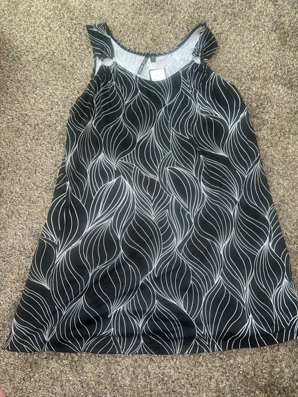 Pacific Beach Black Sleeveless Dress with White Leaf Stripe Print
